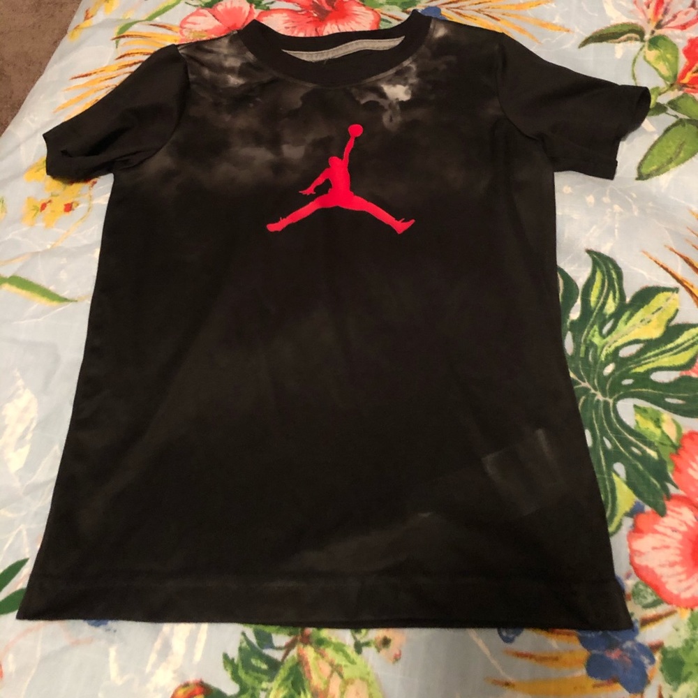Jordan T-shirt Boys Size 6